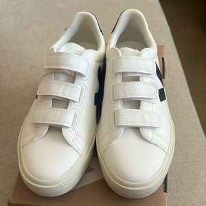 VEJA Velcro sneakers